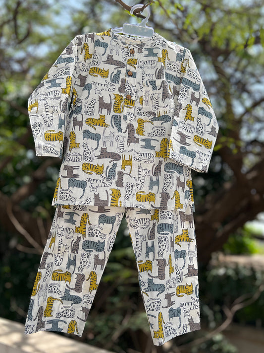 Unisex Night Dress - Cat Print 116