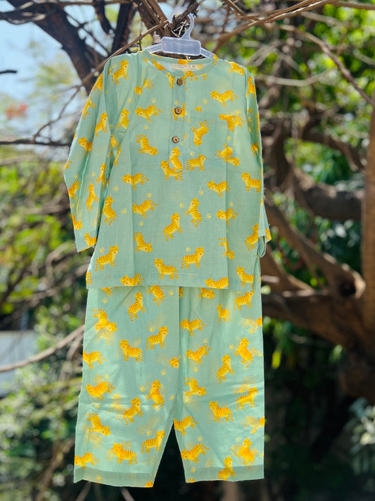 Unisex Night Dress - Cat Print - 46