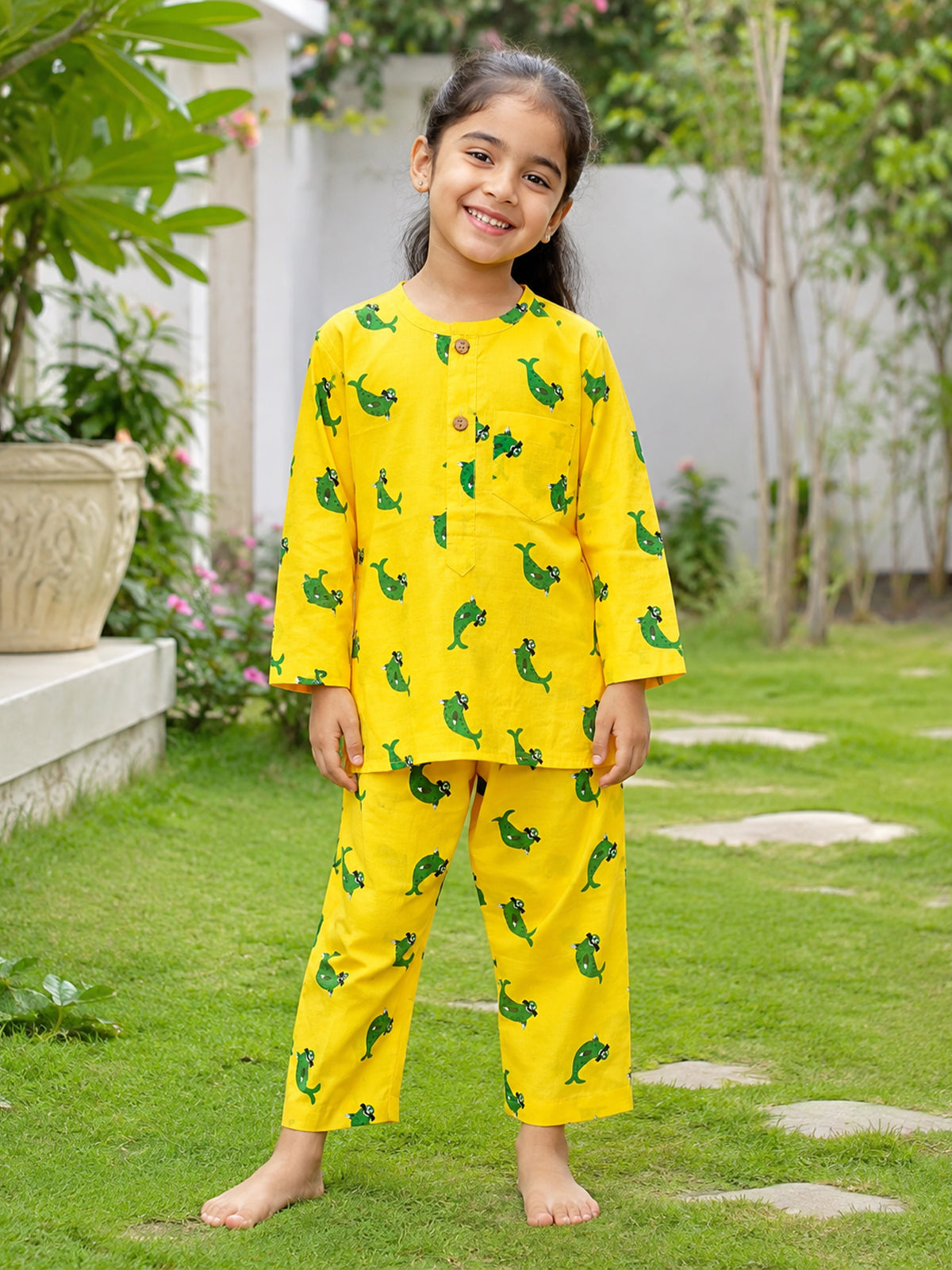 Unisex Night Dress - Seal Print - 131