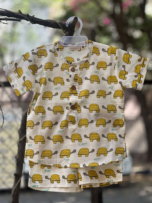 Unisex Co-ord Set – Turtle Print - 103