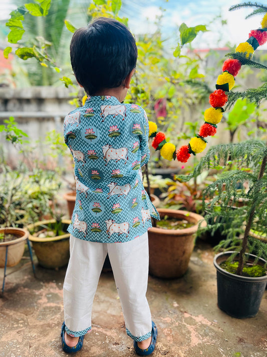 Boys Pichwai Print Kurta Pajama Set  - 79