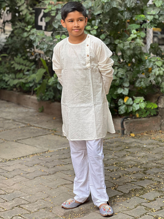 Boys White Kurta Pajama Set - 28