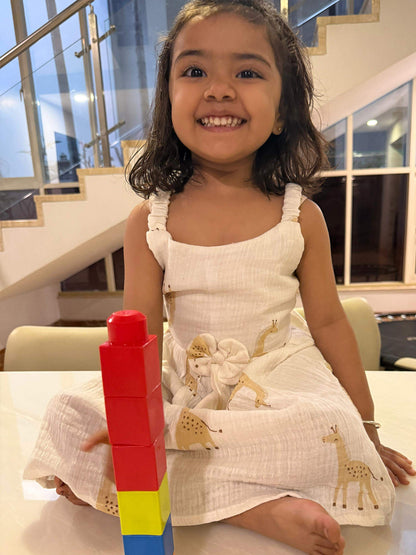 The Giffy - White Muslin Frock - 05