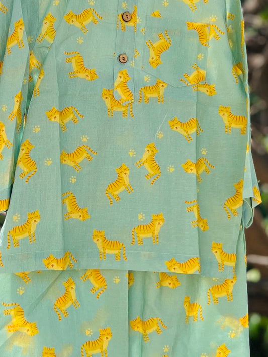 Unisex Night Dress - Cat Print - 46