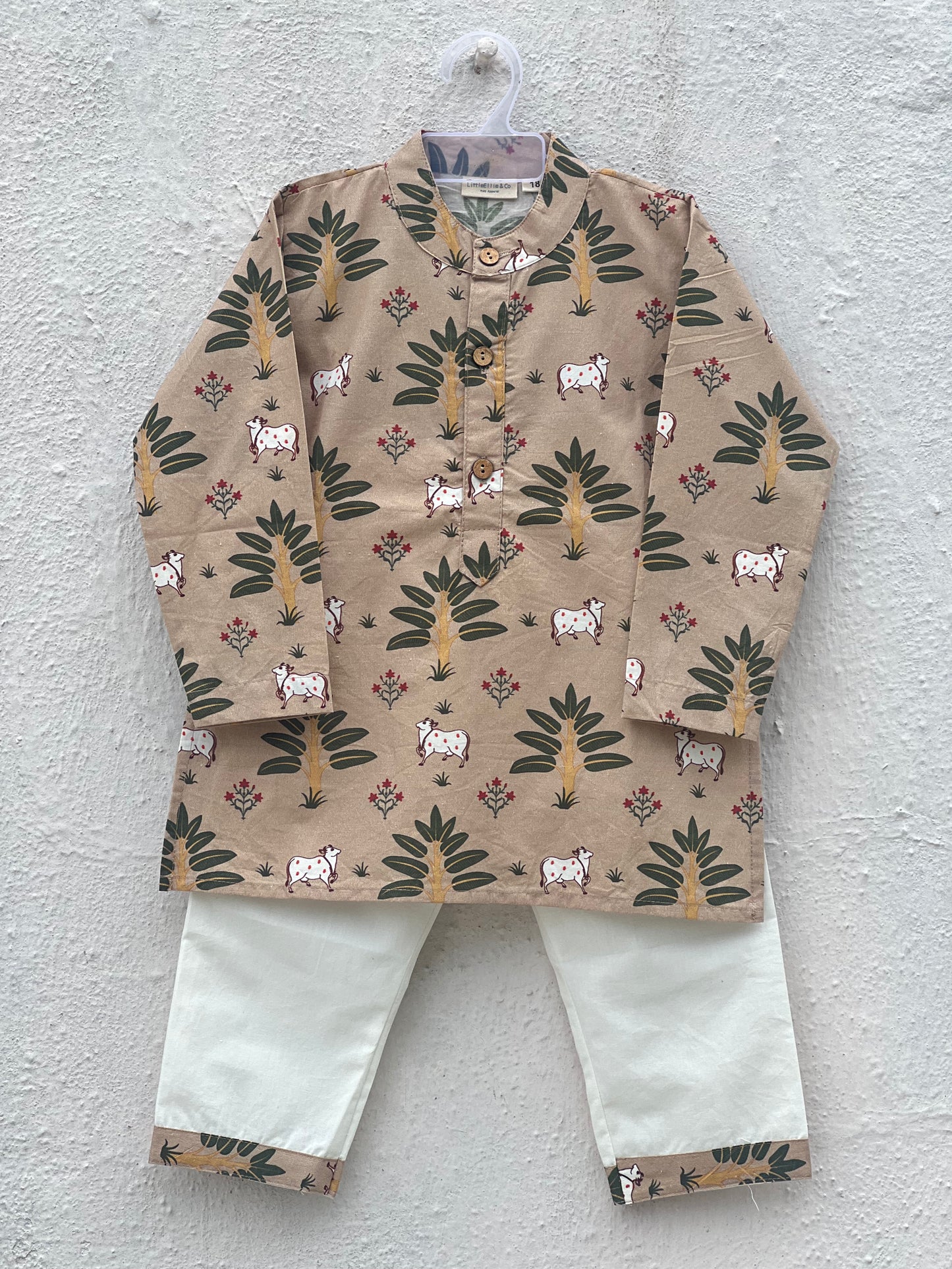Boys Cotton Cow Pichwai Print Kurta Pajama Set - 70